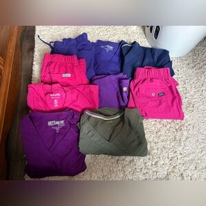 Women’s name brand scrub LOT